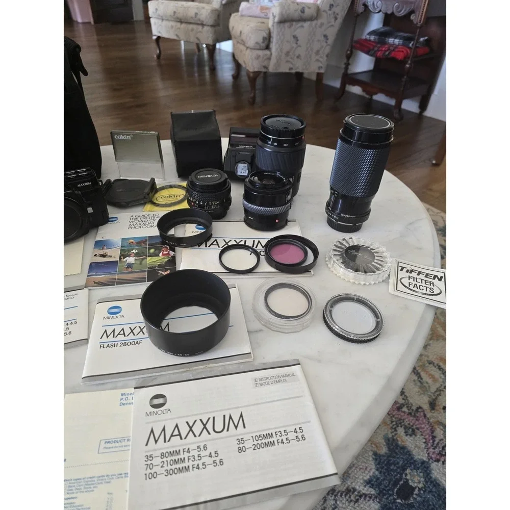 Minolta Maxxum 7000 35mm Film Camera Bundle, ‎ 4 Lenses, Flash, Filters, Manuals